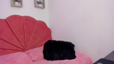 allia_moon online show from August 14, 4:32 pm