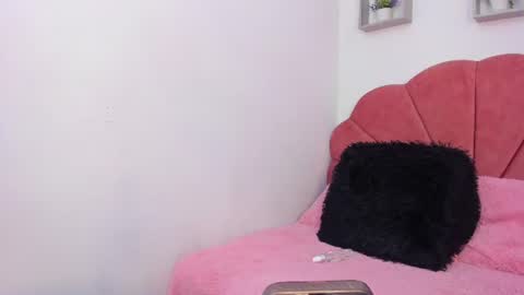 allia_moon online show from August 15, 4:44 pm