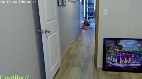 Allie online show from July 19, 5:26 pm