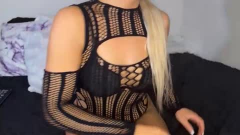 Allie Fyre online show from March 24, 12:21 pm
