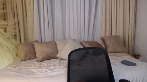 Allie  online show from June 25, 11:52 pm