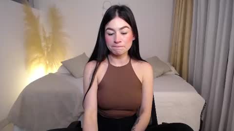 Allie  online show from August 4, 7:33 pm