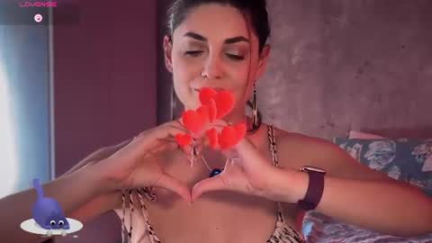 Allie online show from August 11, 11:34 am