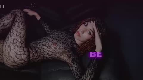 allison_parker1_ online show from August 6, 2:27 pm