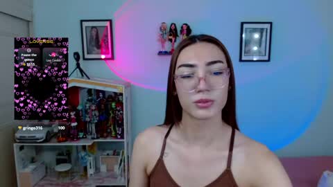  online show from May 11, 8:22 pm