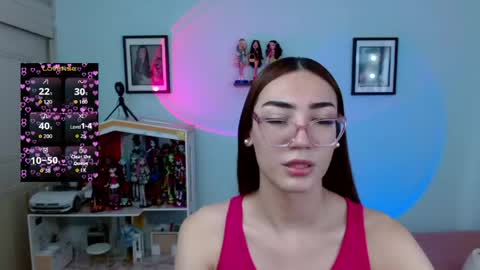   online show from May 13, 7:25 pm
