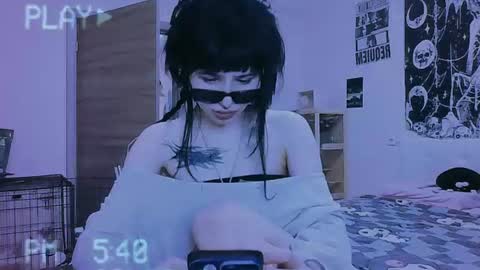 Alis online show from August 3, 6:59 pm