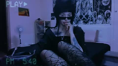 Alis online show from August 4, 4:15 pm