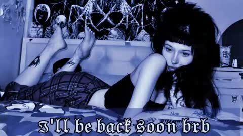 Alis online show from August 4, 9:45 pm