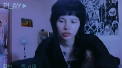 Alis online show from August 4, 10:51 pm