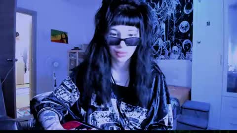 Alis online show from August 6, 8:52 pm