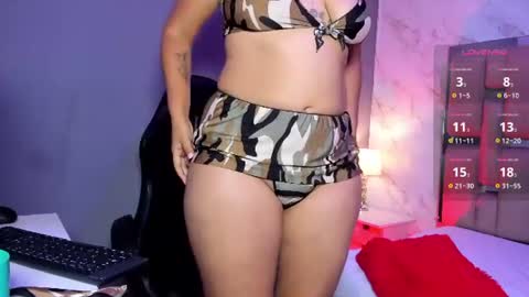 AllisonVoss  online show from August 5, 9:07 am