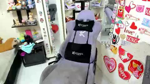 allsson_miller online show from August 13, 5:54 am