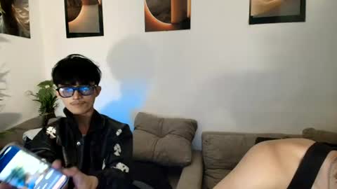 kim and josh online show from August 29, 5:23 pm