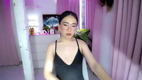 mj online show from August 12, 7:33 am