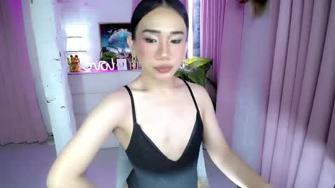 mj online show from August 12, 8:38 am