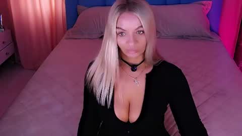 AlwaysHot online show from July 22, 3:20 am