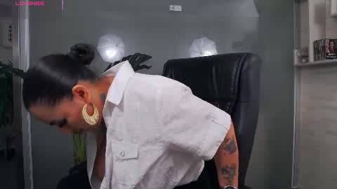           online show from August 7, 5:02 pm