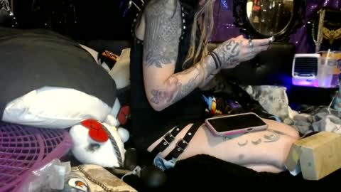 allymoon1369 online show from July 5, 2:14 am