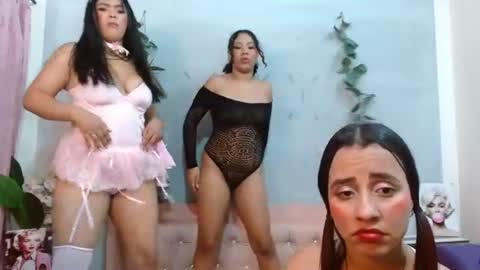 alma_meza online show from July 27, 6:35 pm