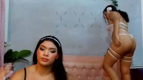 alma_meza online show from August 3, 8:38 pm