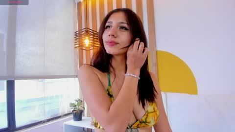 alma_x_ online show from May 30, 4:41 pm