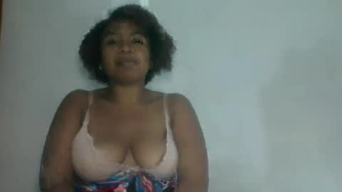 almilauxa online show from August 12, 1:02 pm