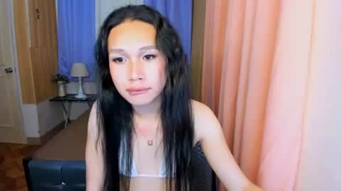 almira_hilson online show from August 6, 10:42 pm