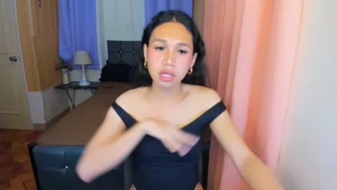 almira_hilson online show from August 14, 2:04 am