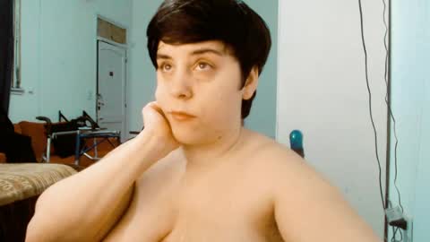 Almond online show from July 10, 11:43 pm