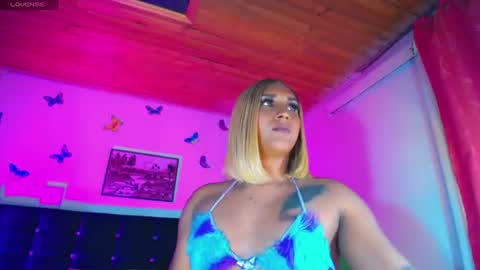 Alondra la Prepago online show from August 10, 6:48 am