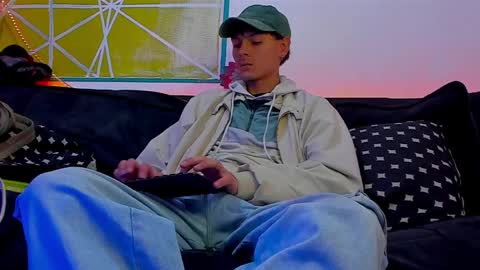 Dioniso online show from April 2, 9:01 pm