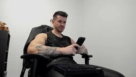LeatherMaster online show from August 8, 6:08 pm