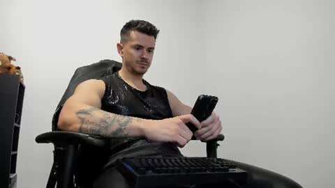 LeatherMaster online show from August 8, 7:14 pm
