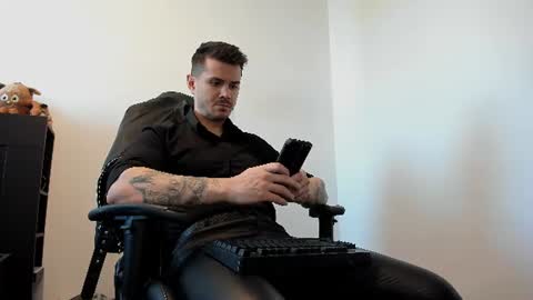 LeatherMaster online show from August 10, 8:49 am