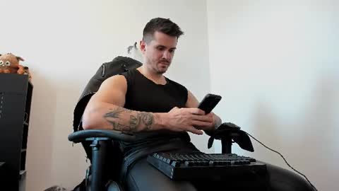 LeatherMaster online show from August 11, 3:14 pm