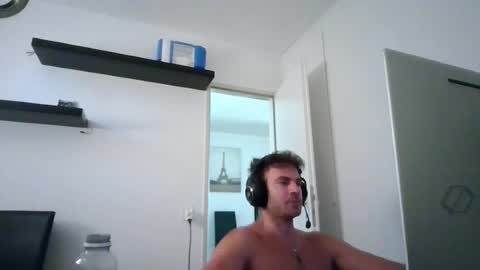 alphah_hunk online show from August 1, 9:04 am