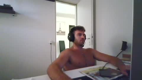 alphah_hunk online show from August 6, 12:37 pm