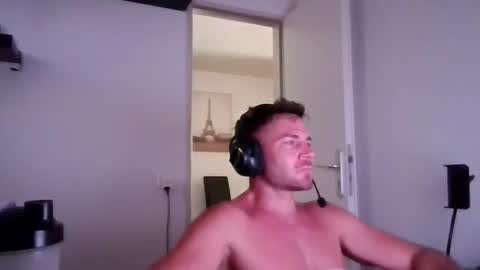 alphah_hunk online show from August 8, 11:10 am