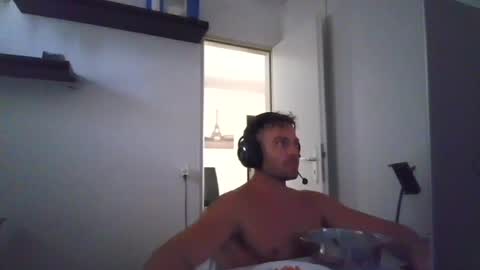 alphah_hunk online show from August 12, 2:19 pm