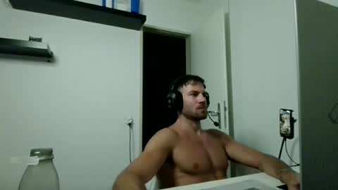alphah_hunk online show from August 14, 8:01 pm