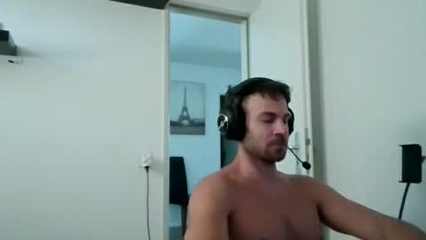 alphah_hunk online show from August 15, 8:18 am