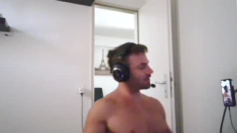 alphah_hunk online show from August 15, 9:24 am