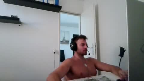alphah_hunk online show from August 16, 8:51 am