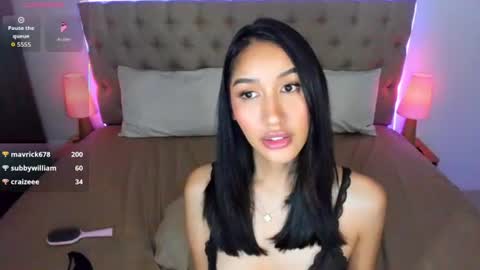 sophia online show from August 7, 12:10 am