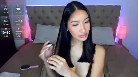 sophia online show from August 11, 2:57 am