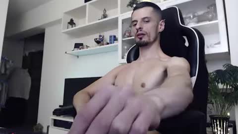 alphamastertodd online show from August 4, 4:42 am