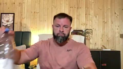 Jhonny online show from August 11, 8:49 am
