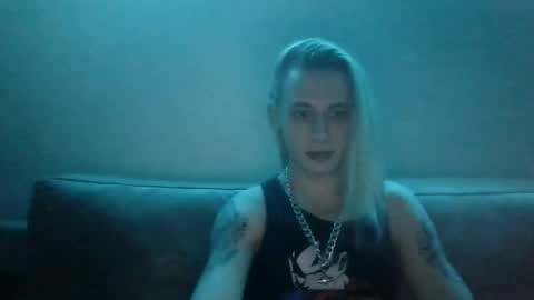altboy010 online show from February 19, 8:17 pm