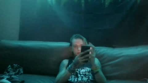 altboy010 online show from June 12, 8:05 pm